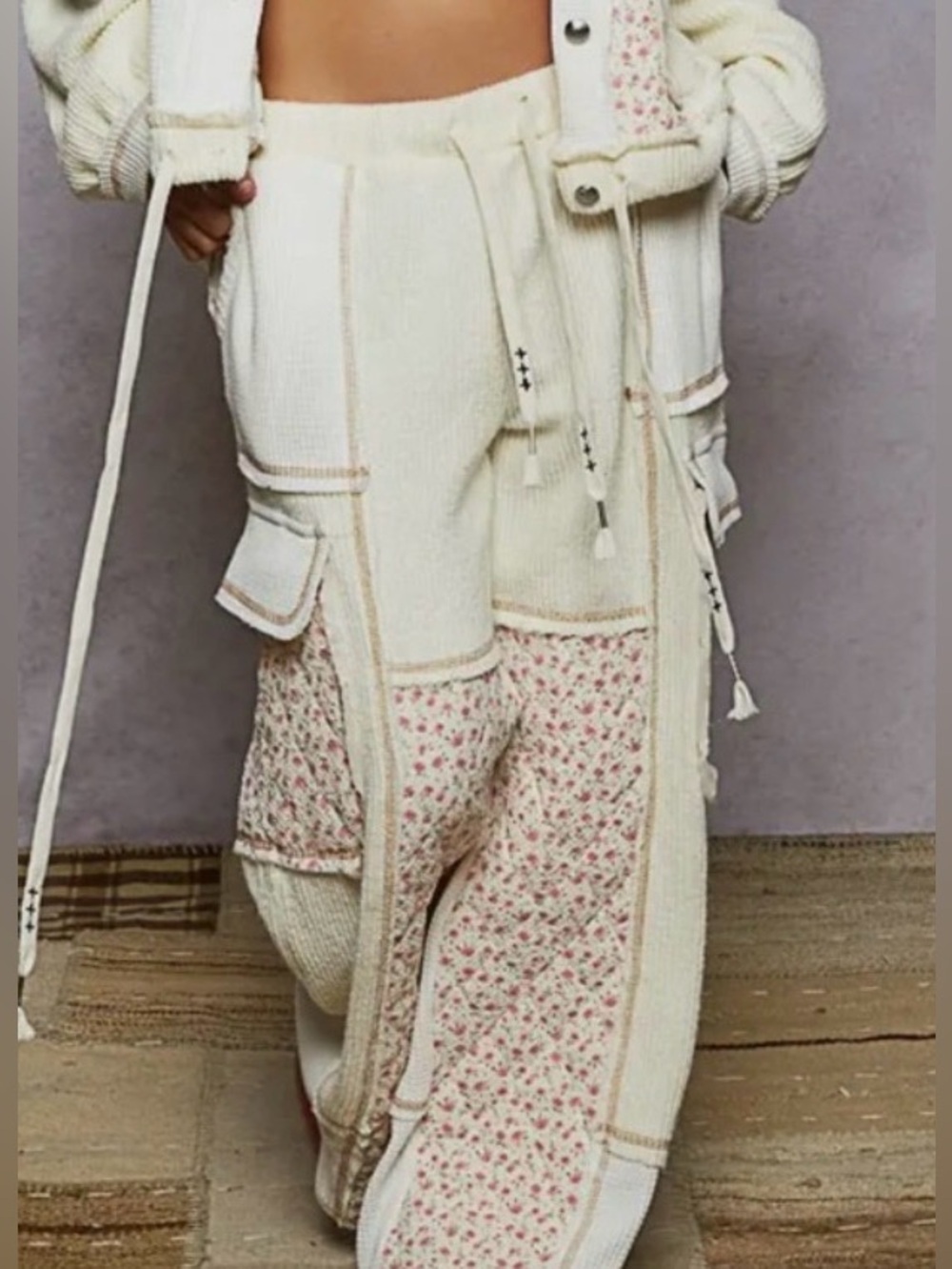 Bestseller POL : “The Lacie “Cream and Pink Floral Bottom